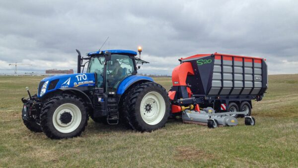 Vacuum trailer S20 sweeping and collecting on airport