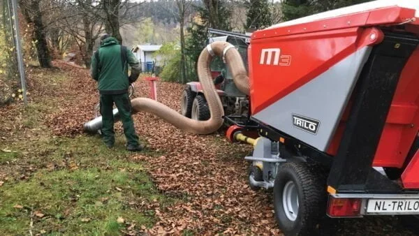 Multifunctionele maaizuigwagen M3 - Afbeelding 2