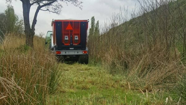 Mowing and collecting in one pass TRILO C4