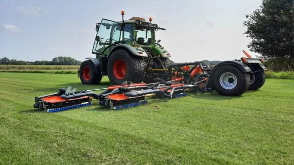 Reel mower with left wing unfolded