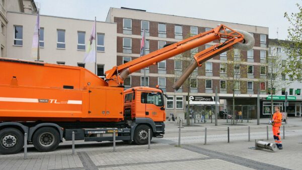 Vacuum container TRILO T26 easy to operate by one man