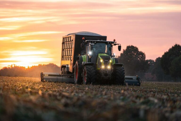 TRILO C30 Maisstro Mulchen en verzamelen | Foto door Paderborner Agrartechnik